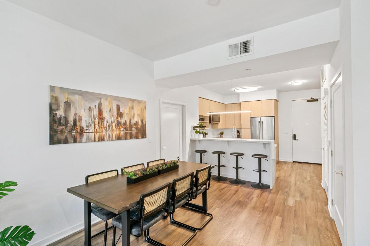 Beverly Grove Chic City Oasis 2 Bedroom Apt With Den 138 Los Angeles Exterior photo
