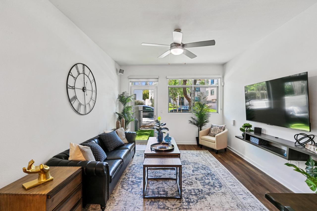 Beverly Grove Chic City Oasis 2 Bedroom Apt With Den 138 Los Angeles Exterior photo