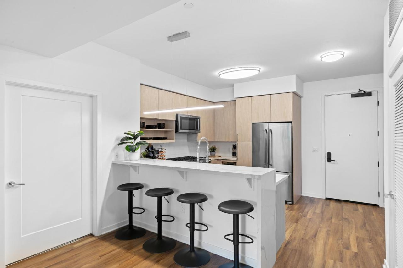 Beverly Grove Chic City Oasis 2 Bedroom Apt With Den 138 Los Angeles Exterior photo