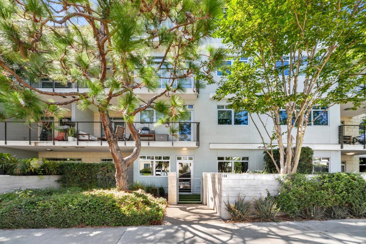 Beverly Grove Chic City Oasis 2 Bedroom Apt With Den 138 Los Angeles Exterior photo